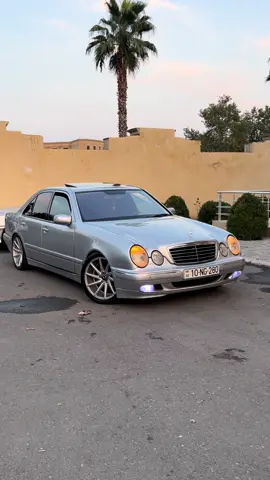 😎 #10ng280 #mercedes #210 #keşfetteyizzz 