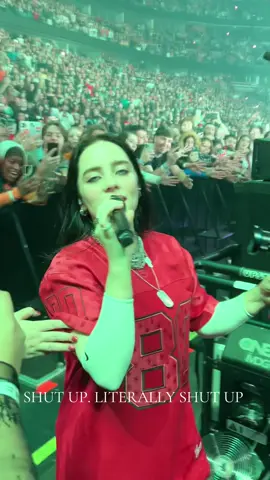 plssss im so OBSESSED 😩 #billieeilish #hitmehardandsofttour @BILLIE EILISH 