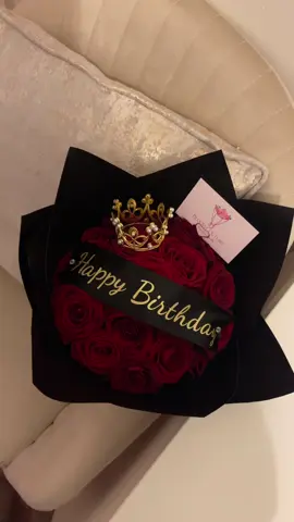 Small birthday bouquet 🌹  #redrose #fyp #walsallflorist #walsallbouquet #birminghamflorist #viral #giftforher #princess #happybirthday #freshflower #foryoupage❤️❤️ 