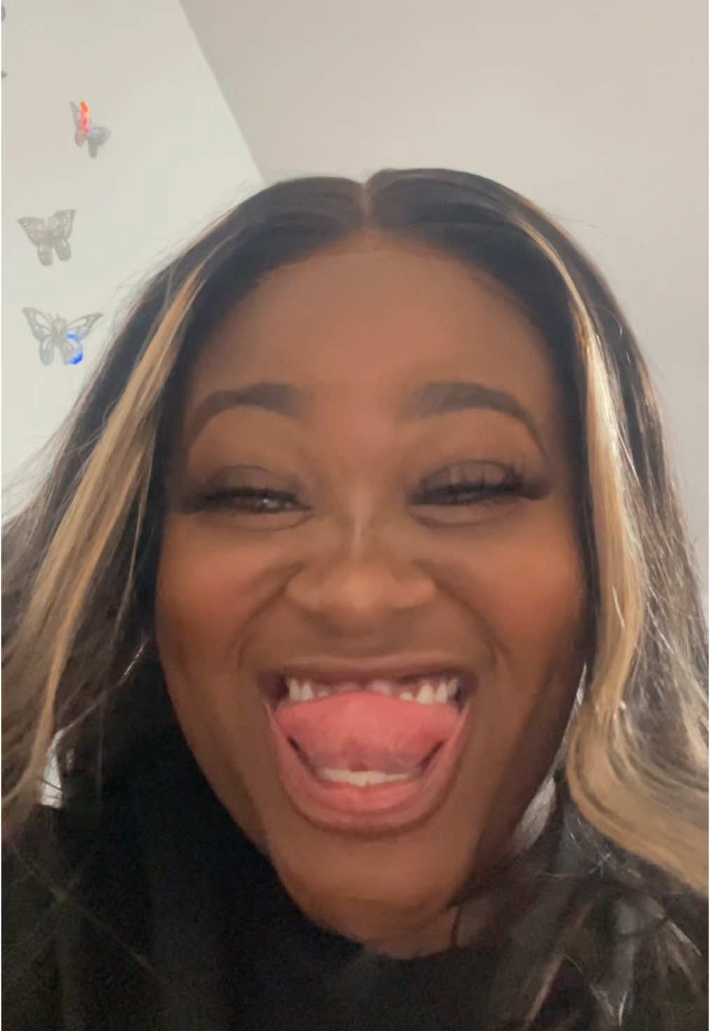 #stitch with @Amaru🥷 lmfaoo cuz i only smole with my tongue on video!! 👅 #therealblacklola #damilola #tiakemp 