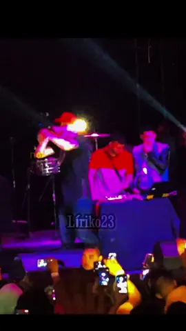 le pido a Dios pa que al nene me lo cubra con su manto.... juanka 