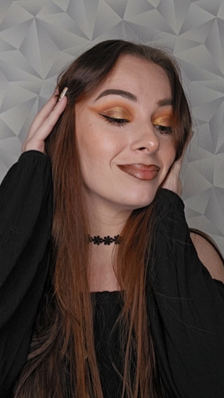 MakeUp avec la palette Midnight Wonder @Max and More cosmetics  ig : wendy_mkup  yt Wendy MakeUp  #abonné #pourtoii #makeuplooks #shorts #makeupoftheday #makeuplooks #pourtoi #foryoupage❤️❤️ 