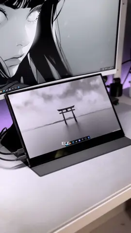 Esse monitor portátil é muito útil e você pode levar para qualquer lugar 😍 #pcgamer #pcgaming #setup #bettdow #setuppc #Tech #tecnologia #desksetup #gamer #gamers #gaming #GamingSetup 