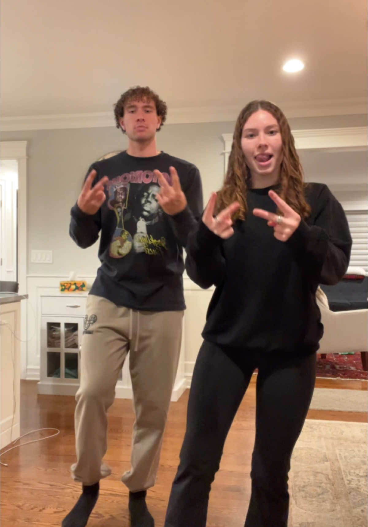 This dance is too good @Jada Gomillion (dc: @OL) #dance #Siblings 