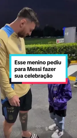 Esse menino pediu para Messi fazer essa comemoração quando ele marcará o seu próximo golo!#messi #futebol #futebolbrasileiro 