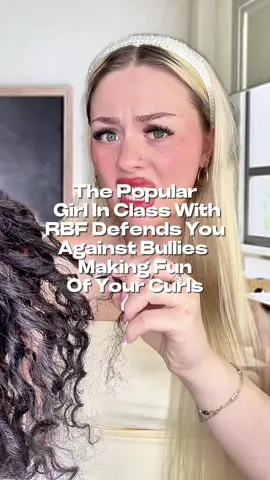 She Loves The Curls And She knows It #asmr #curls #hair #popular #pov #greenscreen 