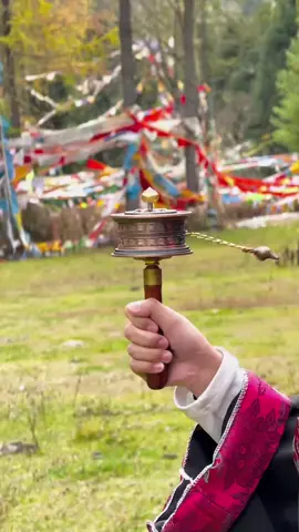 Quay kinh luân #ommanipadmehum #mattong #taytang #kimcuongthua #kinhluan 