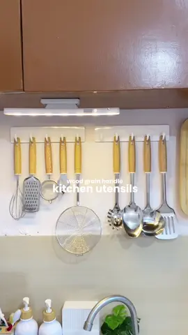 Replying to @@eiidwen sena eto na maglalagay na 😂🤭 | lakas maka estetik ng mga utensils nato 🤭 #kitchenutensils #aesthetic #teamputiteamkahoy #kitchenware #fyp 