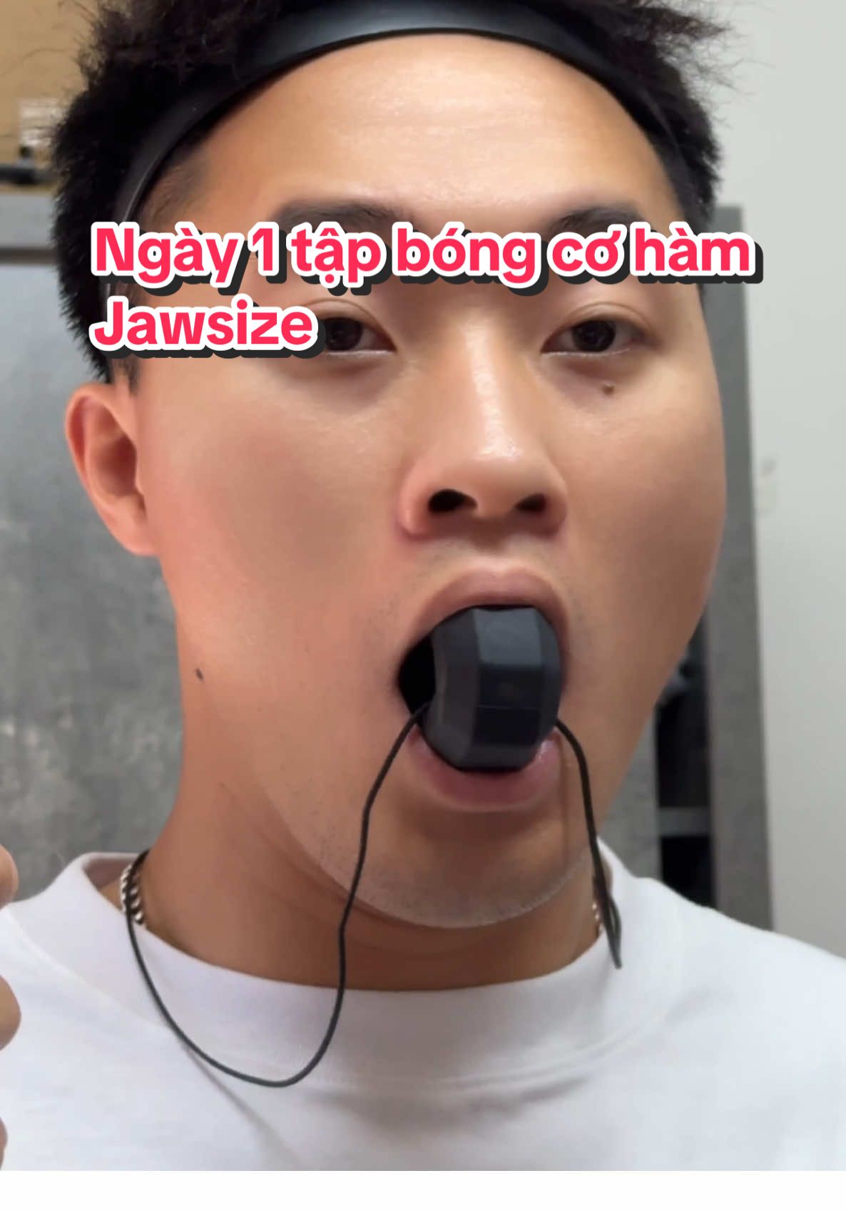 Ngày 1 trải nghiệm bóng tập cơ hàm Jawsize hỗ trợ cải thiện mặt lệch mặt nọng cằm #lamdep #jawsize #luyentapmoingay 