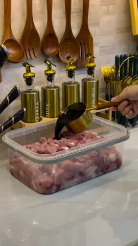 Pang picnic man or pang marinate, siguradong perfect ang ating Multipurpose Container with handle dyan! Salamat Mommy Ana and Family for trusting our products. 💚 Check our yellow basket!  video credits to: @anamariebasabeltran #Greenwareph #YourAllDayEssentials #fyp #fypage #trending #mom