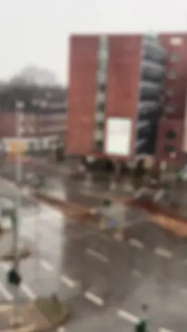 Đón mùa tuyết rơi lần đầu ở Đức🇩🇪 #tuyếtroi❄️❄️☃️ #hamburg #duhocsinhtaiduc🇩🇪🇻🇳 