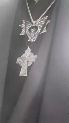 ignore my messy desk pls #fyp #OOTD #gothboy #OOTD #gothicfashion #gothicstyle #tradgoth #altguys #altguy #gothic #gothtok #goth #alt #alternative #atltiktok #alternativefashion