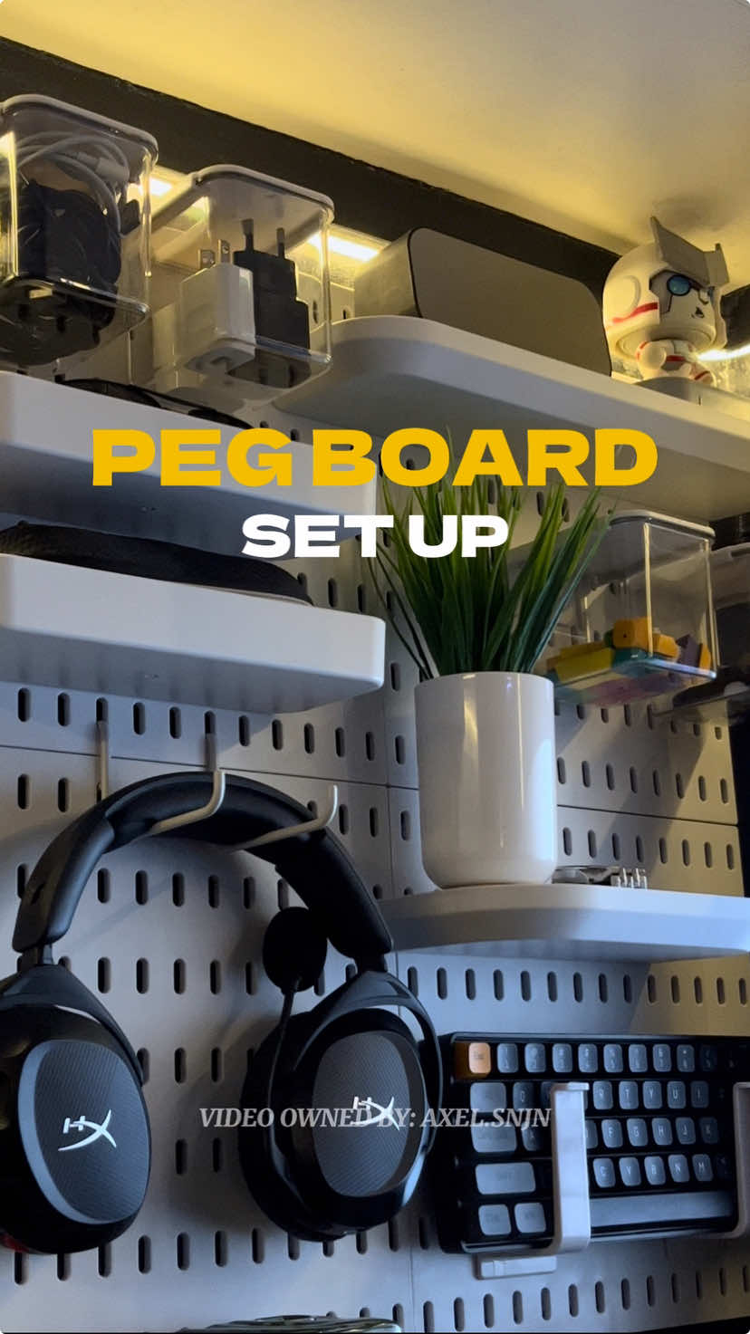 PEG BOARD SET UP🔥🫶🏻 #pegboard #techtok #setup #computers #affiliatemarketing #fyp #foryou #foryoupage 
