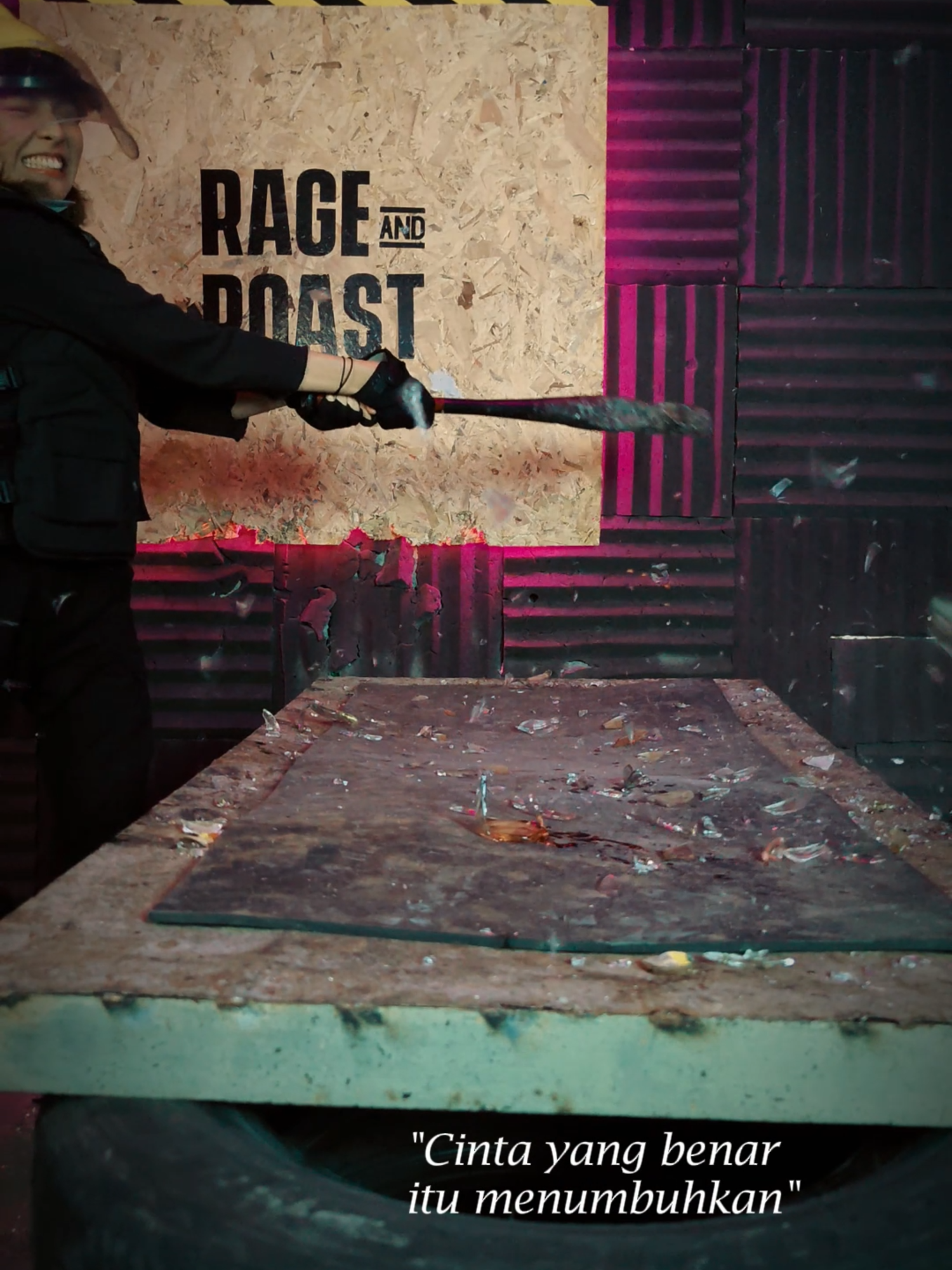 Walau mungkin berat, tapi hubungan toxic emang harus diakhiri Credits : song by @erniezakriez dan @Ade Govinda  - Masing masing  #rageroom #breakroom #ragenroast #butuhngamuk 