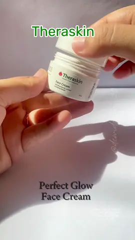 buruan deh cobain Moisturizer nya dari @theraskinkosmetika karena emang sebaguss itu guys !! 🫶🏻 #theraskinBPOM #theraskinasli #theraskin #theraskinmoisturizer 