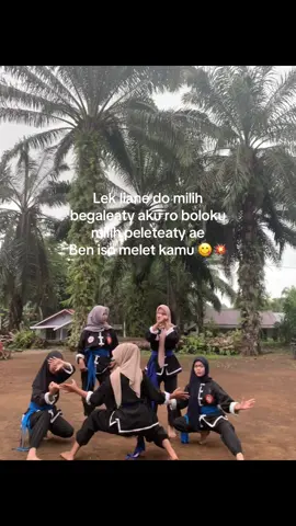 #masukberandafyp #fypppp 😍🔥#srikandiikspi1980🐒🌹 #ikspikerasakti_indonesia #fotolive 