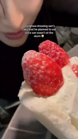 he so cutee and then san showing up on the live to say “ah my cake, crazy” 😭😭 #ateez #seonghwa #hwa #ateezcomeback 