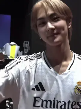 football jersey | #jungwon #enhypen 