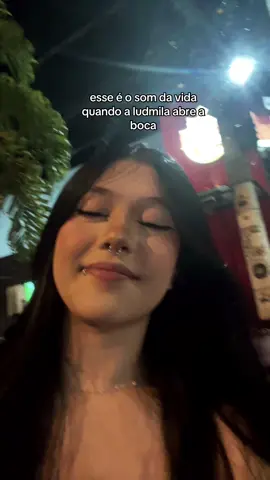 uma atrocidade atras da outra