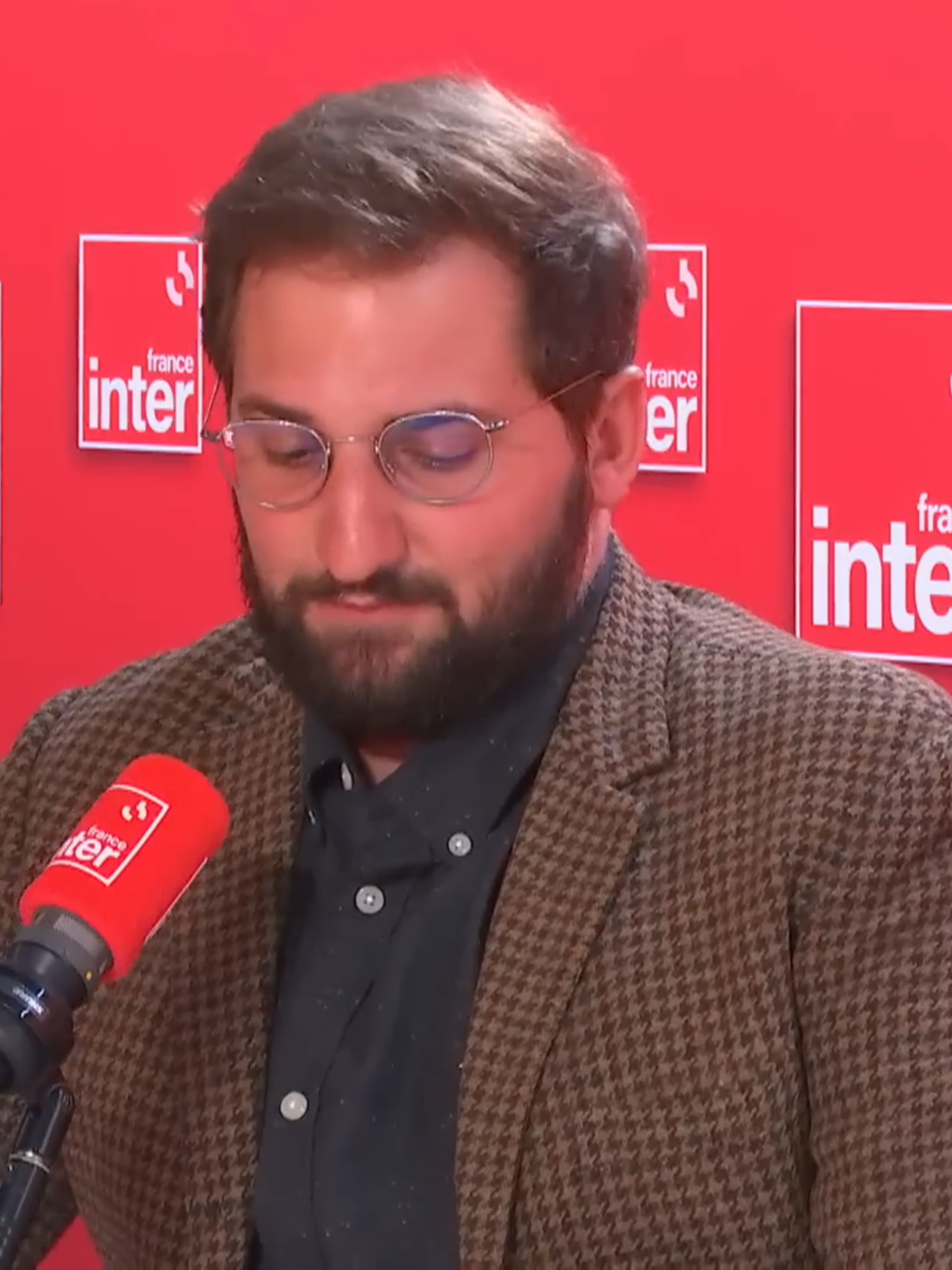 Benjamin Tranié Raconte - Des vacances au poil - Moi, ce que j'en dis... #benjamintranié #humourfrancais #franceinter