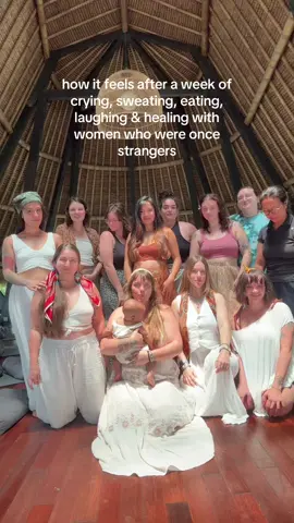 The fact that all of these women flew to bali as strangers and we literally left as sisters is why i am OBSESSED with when women gather. Cant wait til the next one 😭