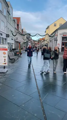 From Brazil to Denmark! 🥳😂 #brazil #brazilianguy #denmark #danskeklips #dansktiktok #sjovogballade #bareforsjov #sjov #sjoveklip #bareforsjov #justforfun #vibes #vejle #grineren #funnytiktok #funn #funnyy #funandgames #hilariousvideos #viralfyp #viraltiktokvideo #viral_video #viralvideos #virale #viraliza #viralditiktok #viralfyp #fyp #fypp #foryou #foryoupagе #foryouu #foru #fyp #fypシ゚ #iversen #iversenofficial #danieliversen 