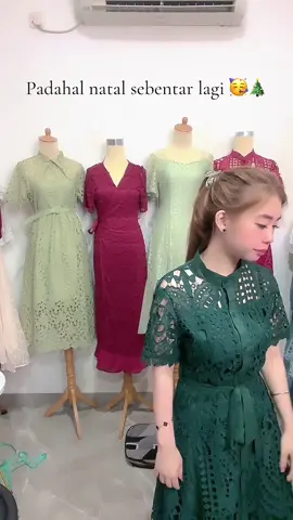 Rekomendasi dress cocok untuk hari natal nanti 🎄🥹 #dressnatal #dresspesta #dressgereja #dresshijau #dressmaroon 