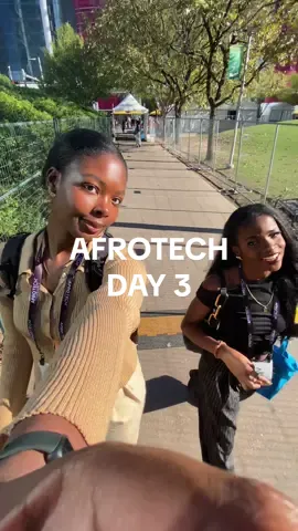 backpacks >> totebags unfortunately #afrotech #womenintech #htx #dailyvlog @tobenwigwe @AfroTech 