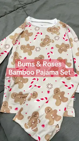 Super soft bamboo pajama set with Christmas prints #bumsandroses #bamboopajamas #pajamasforkids #bamboopjs #giftguide #tiktokshopcybermonday #tiktokahopblackfriday 