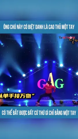Ông Chú Có Biệt Danh Cao Thủ 1 Tay Có Thể Bắt Được Bất Cứ Thứ Gì Bằng Đúng 1 Tay#xunghuongtiktok #xuhuong #xemgiaitri #hàihước #hàihướcvuinhộn 