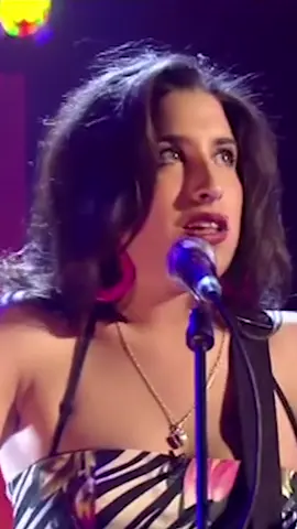 At the age of just 13, Amy started teaching herself how to play guitar. It quickly became one of her favourite instruments to play and a key accomplice in her songwriting process. 