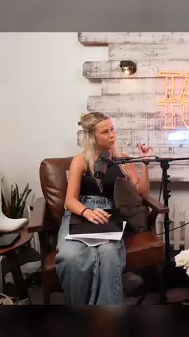 #hawktuah #talktuah #hawktuahgirl #wizkhalifa #podcast 