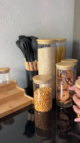 Organizando meus potes de bambu 🫙🍚 #organization #organizedhome #orgamizacaodecasa #hom #homedecor #casa #bamboo #poteshermeticos #potesshopee 
