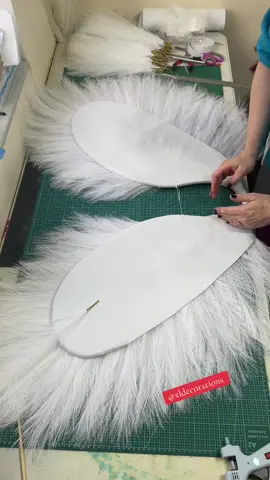 ⭐️Full tutorial on my YouTube - XLDecorations⭐️ Templates available on our website - you can find all links in my profile 🔗🪽⭐️ learn how to make these beautiful wings 🤗🤩  #wings #victoriasecretshows #victoriasecretangel #angel #angelwings #fashion #tutorial #handmade #DIY #craft #howtomakewings #wingstutorial #diywings #foryou #fyp #foryoupage❤️❤️ #reels #shorts #tiktok #viral #masterclass 
