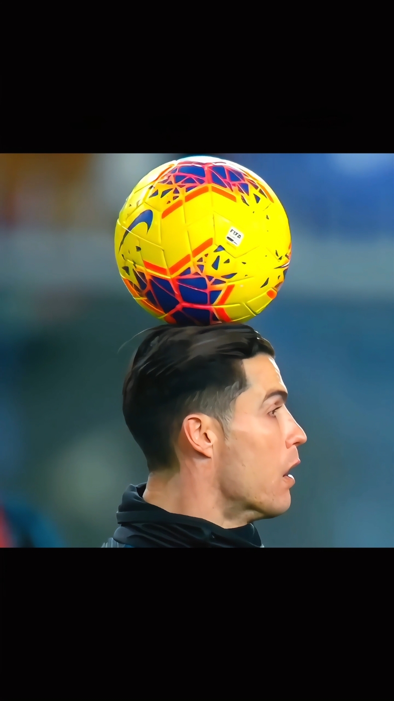 Ronaldo Freestyle Skills in Training