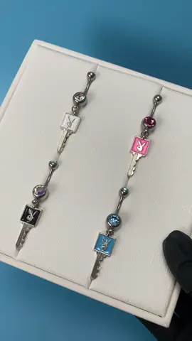 Get ready to unlock some serious style with our Playboy key belly bars!🔑 At only £6.49, it’s the perfect way to add a playful twist to your look!🐰 #fyp #foryou #foryoupage #projectgalaxy #smallbiz #SmallBusiness #smallbusinesstiktok #piercing #piercings #bellypiercing #bellypiercings #bellybar #bellybars #bellyjewellery #bellyjewelry #piercingjewellery #piercingjewelry #jewellery #jewelry #uk #playboy