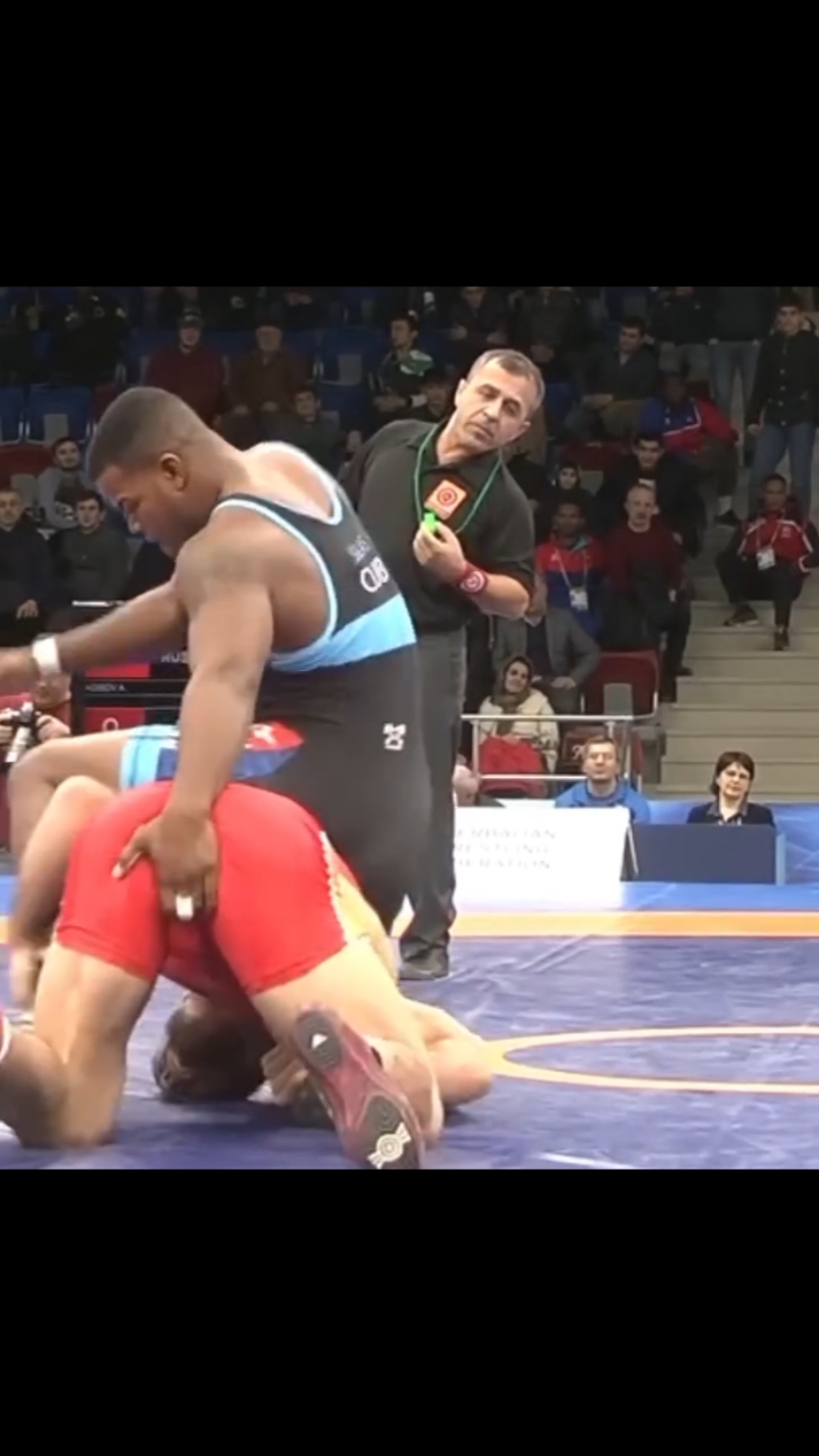 Secret technique 🤌 | @Vibes 🐺  #funnyvideo #meme #wrestling #wrestler #grappling #grip #gripstrength #grab #vibes7515 #vibes1575 