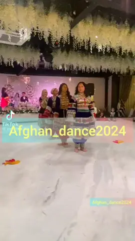 #افغانستان #رقص  #رقص_گروهی #رقصافغانی #اتن #afghandance #afghanistan #afghanistan🇦🇫 #afghanboy #dance #dancer #group_dance 