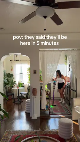 Speed cleaning should be considered a sport 😅 #homedecor #interiors #cleanwithme #CleanTok #cleaningtiktok #cleaningmotivation #livingroominspo #apartmentgoals #homeinspo 