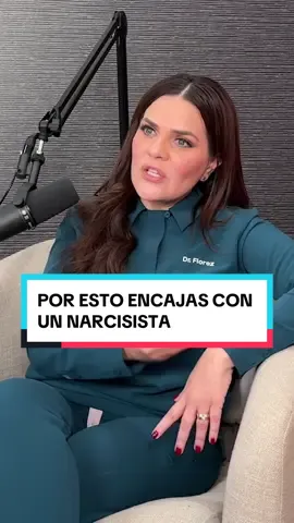 ¡Episodio 18 en el 🔗 de mi perfil! Te respondo a la pregunta del final en este episodio del podcast: ¿por qué encajas tú con un narcisista? Hay una respuesta psicológica a esto, descúbrela en el episodio para romper con este patrón.  #narcicista #narcisismo #narcissist #relaciones #amor #apegoansioso #soltar #pareja #toxicrelationship 