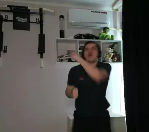 И «Танец года» забирает Глеб sasavot  ОБЪЕКТИВНО / КОНСТРУКТИВНО #sasovot #twitch 