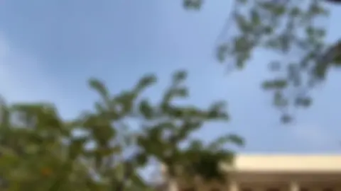 “Người mang ánh sáng soi đời trẻ  Lái chuyến đò chiều sang bến đây?  Đò đến vinh quang nơi đất lạ  Cảm ơn người đã lái đò hay!”  Truyền thống “Uống nước nhớ nguồn” hay “Tôn sư trọng đạo” từ bao đời nay đã trở thành một nét đẹp trong tâm hồn người Việt Nam  Và ngày hôm nay, kỷ niệm 70 năm ngày Nhà giáo Việt Nam 20/11 là dịp đặc biệt để chúng ta có thể dũng cảm gửi “những lời chưa nói”, bày tỏ lòng tri ân sâu sắc đến người thầy, người cô. Những con người miệt mài trên con đường “trồng người”, tận tụy với sự nghiệp giáo dục, chắp cánh ước mơ và vun đắp những giá trị tốt đẹp trường tồn cho những thế hệ sau  Nhân kỷ niệm 70 năm ngày Nhà giáo Việt Nam 20/11, CLB Sách và Hành động THPT Chương Mỹ A xin chúc các thầy, cô giáo trên mảnh đất chữ S này luôn mạnh khoẻ, hạnh phúc và thành công trong cuộc sống. Chúc các thầy, cô luôn đủ tâm-trí-lực để cống hiến nhiều hơn trong sự nghiệp giáo dục cao cả! #sachvahanhdong #thptcma #xuhuong #nhagiaovietnam 