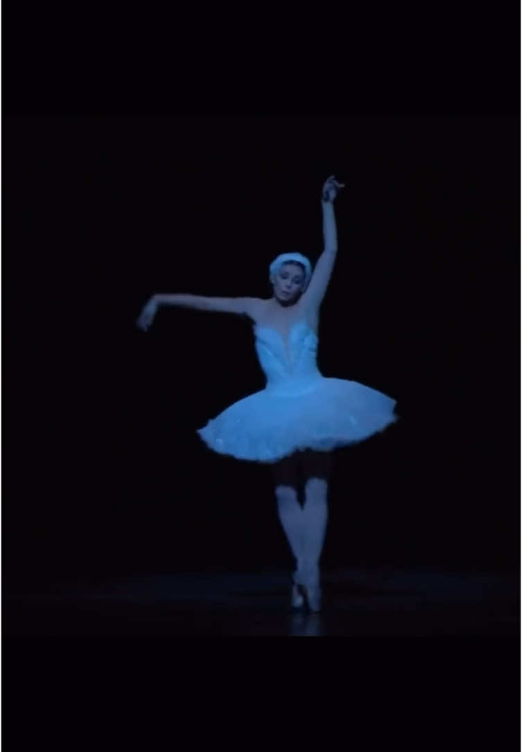 #fyp #fyp #blackswan #smile #blackswaninstrumental #orchestra #parati #ballet #dance #turns #meredith #fyp #fyp #blackswan #blackswaninstrumental #orchestra #parati #ballet #dance #turns #meredith