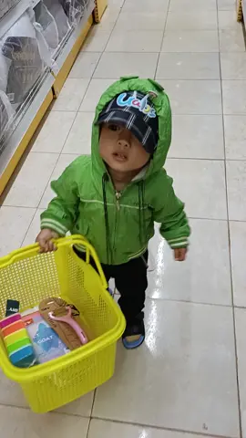 untung tidak diambil semua 😆😅