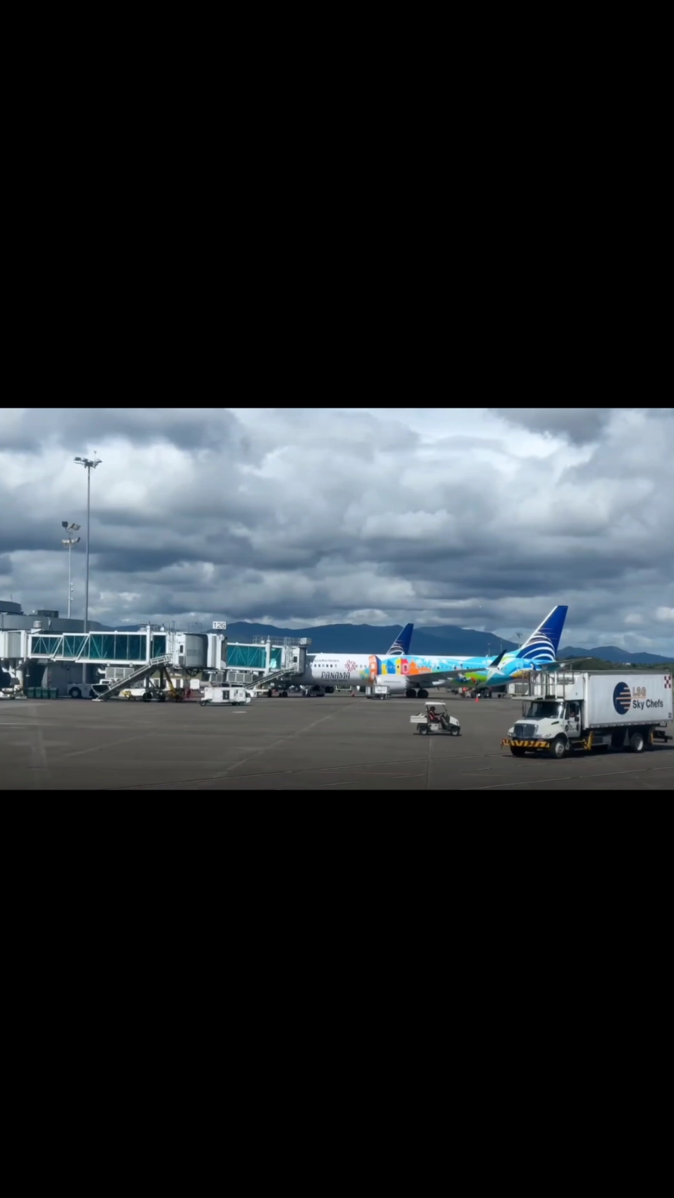 Asi fue el primer viaje al extranjero de Claudia Sheinbaum como presidente de México. #copaairlines #cdmx #gol #aeromexico #brasil #brasil🇧🇷 #mexico #mexico🇲🇽 #panama🇵🇦 #panama #riodejaneiro #saopaulo #mexicocity #ciudaddemexico #G20 #787 #b787 #aicm #aifa #claudiasheimbaum #amlo 