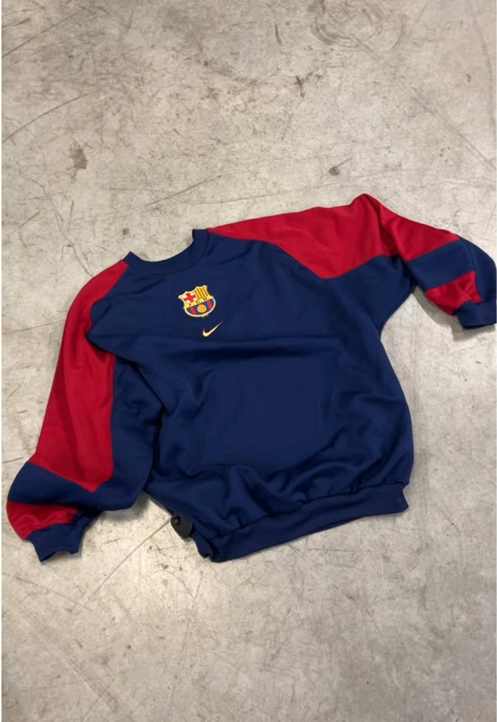 Vintage 1980s/1990s FC Barcelona sweater. Available in store. 
