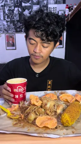 Klo kalian beli apa guys??? semisalnya diaksih uang buat makan siang gratis?? #makanking #mukbang #reddog 