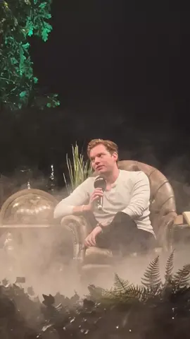 #DomSherwood at the 40th Edition of FACTS! I asked him a question, one actually two when he sighed the photoshoot photo for me. #DomSherwood #factsbelgium2024 #shadowhunters #jacewayland #christianozera 