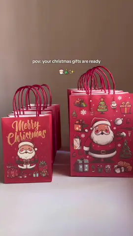 it’s christmas szn 🎅🏻🎄❤️ #gift #giftwrapping #giftbag #paperbag #christmas #christmasgift #christmaspaperbag #fyp #trending #viral 