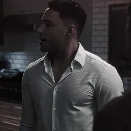 | #carlosreyes / THIS OUTFIT. 🤭 | | Scp: Me (coming soon.. ?) / Ac: @lily🎧 / Panning: @adrien🐝 (mixed with mine) | | Tags: #ae #edit #aftereffects #velocityedit #fyp #foryoupage #viral #911 #911lonestar #911lonestaredit #carlosreyesedit #tarlos #911edit |